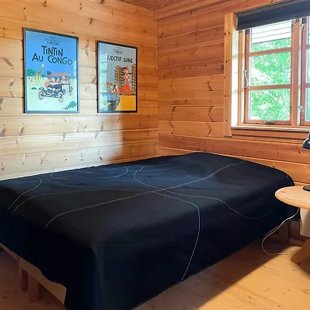 度假居 Wooden House With Nature Views Near 锡尔克堡