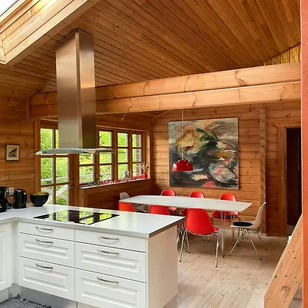 Wooden House With Nature Views Near 度假居 锡尔克堡