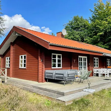Wooden House With Nature Views Near Nyaraló Silkeborg